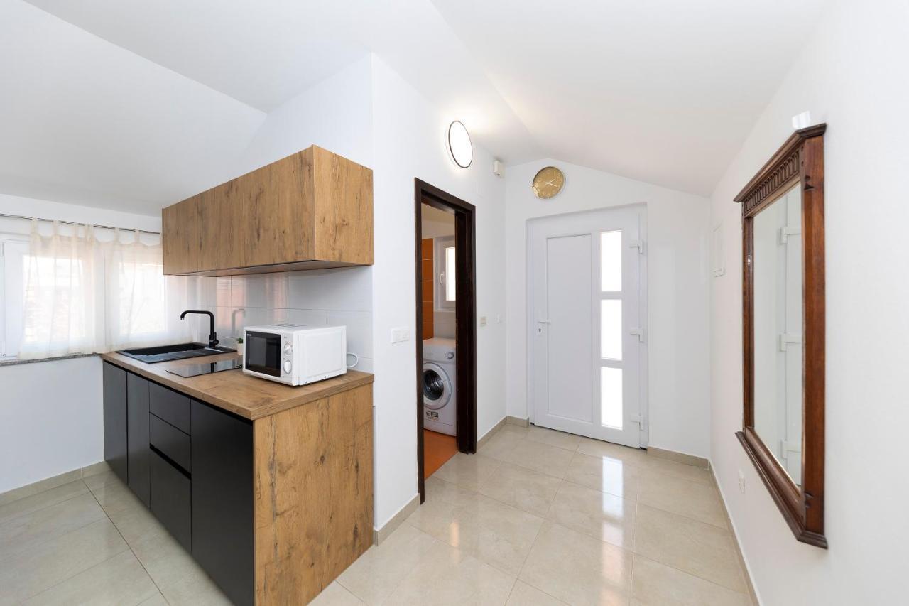 Apartament Valentina *